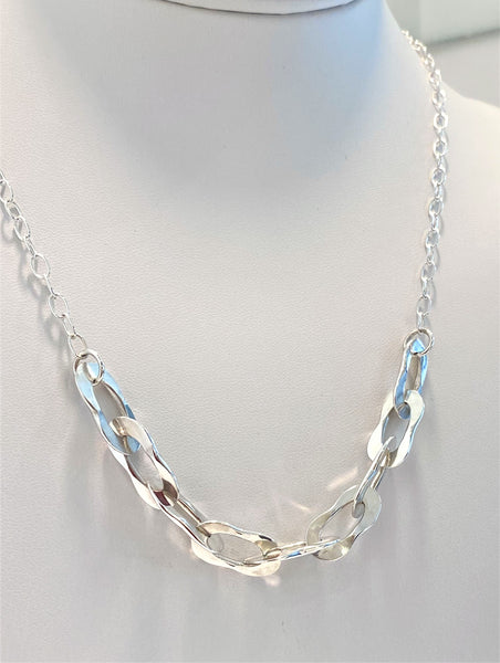 Curvilicious Chain Link