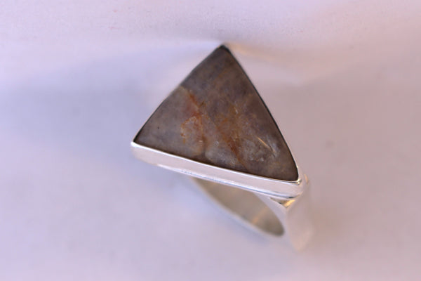 Peristerite Concave Square Ring